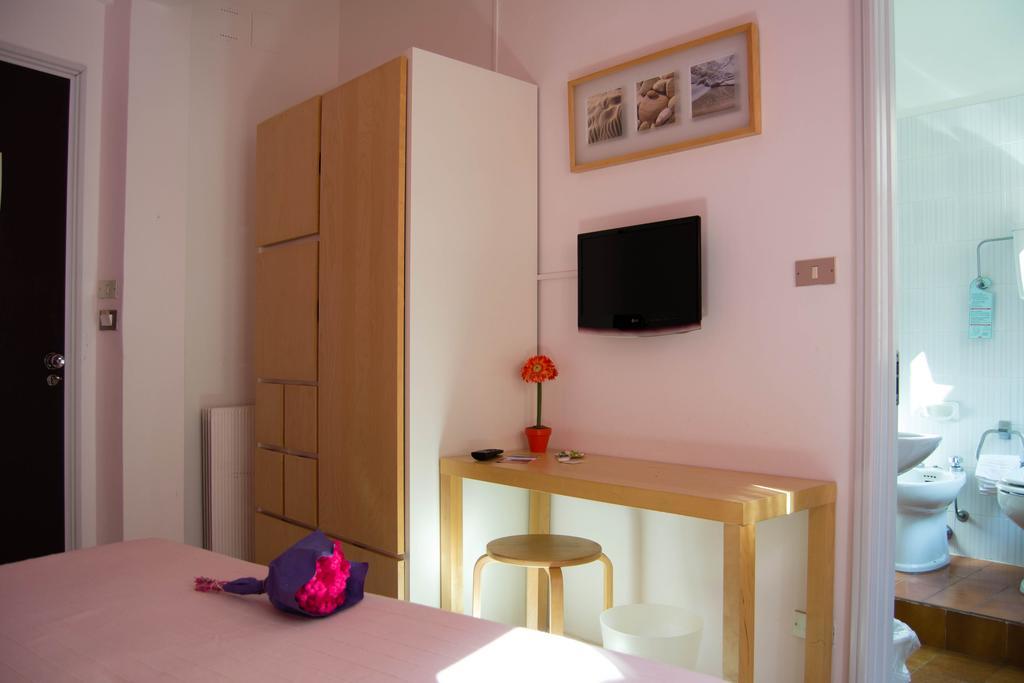 Hotel Giongo Spotorno Ngoại thất bức ảnh