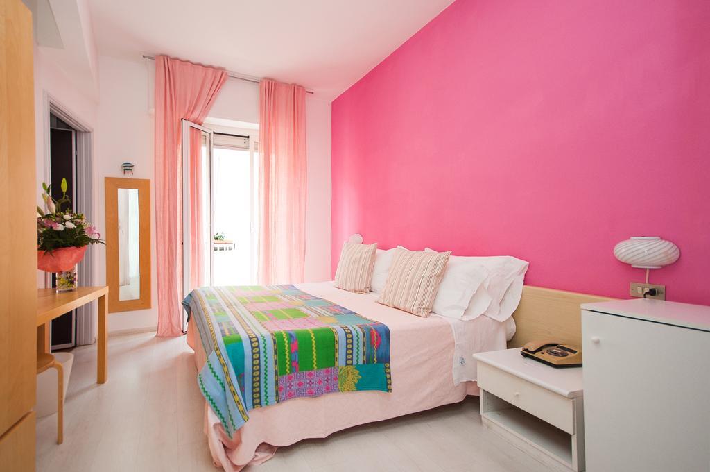 Hotel Giongo Spotorno Ngoại thất bức ảnh