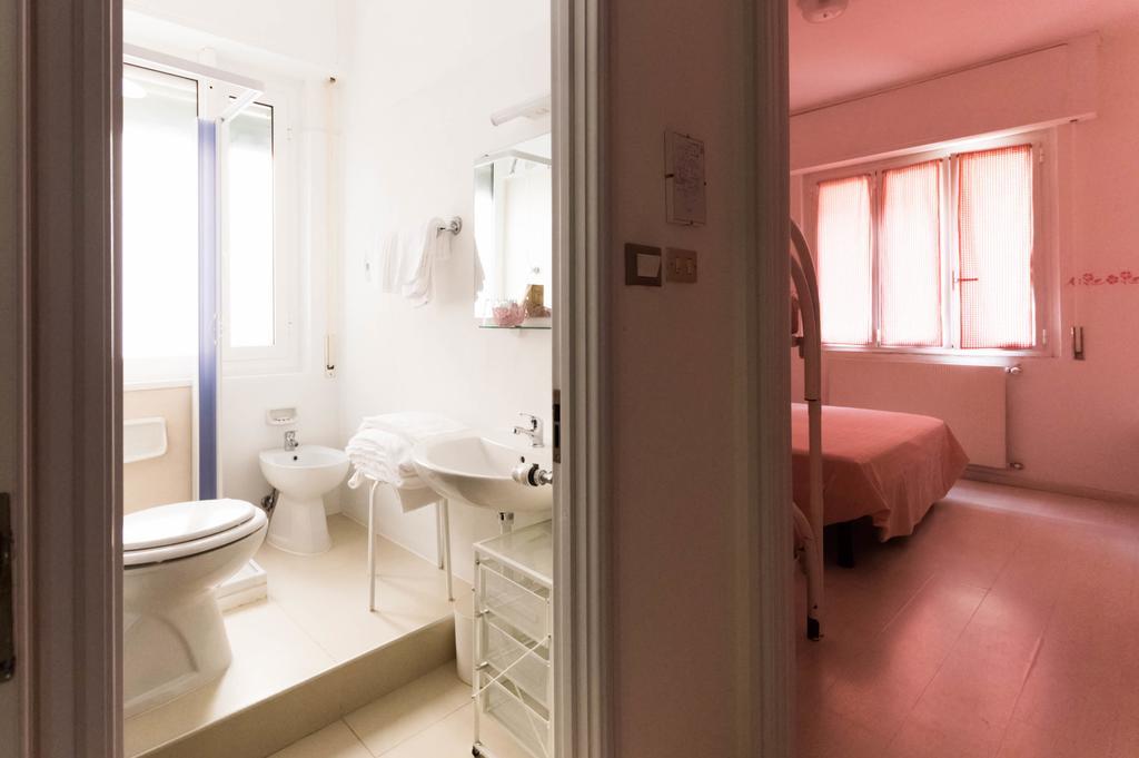 Hotel Giongo Spotorno Ngoại thất bức ảnh