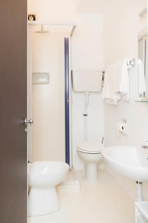 Hotel Giongo Spotorno Ngoại thất bức ảnh